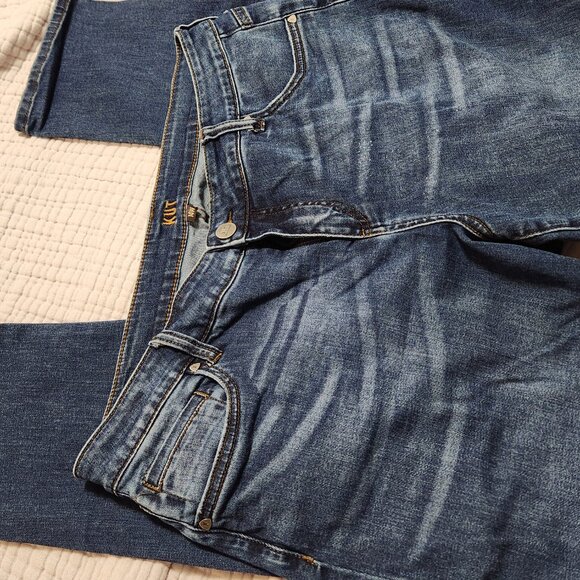 Kut From The Cloth Women's Boyfriend Mid Rise Jeans 14W - Picture 11 of 11